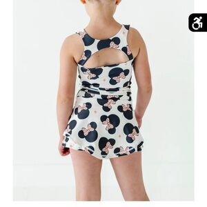 Minnie Mouse activewear outfits